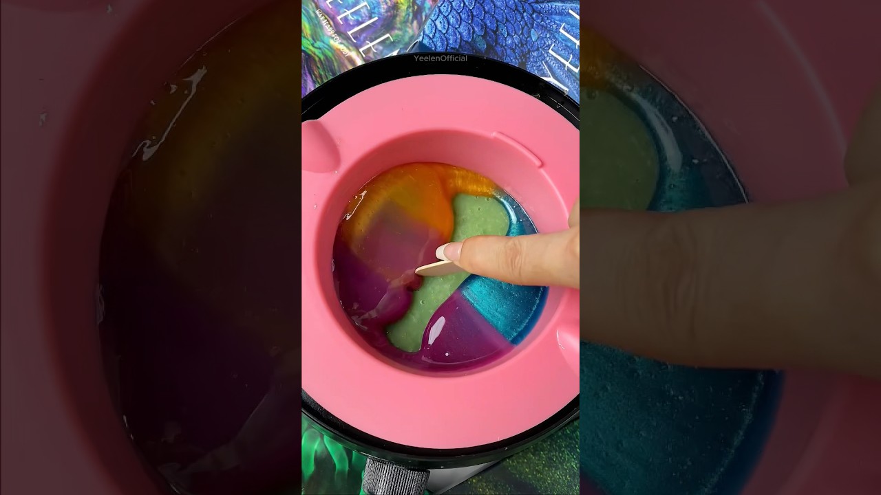 Satisfying melt down 🥰 #yeelen #wax #hairremoval #waxing #hardwax #waxbeads #asmr #asmrsounds