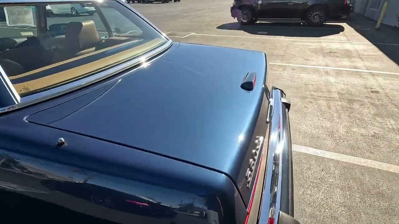 B6265 1989 Mercedes 560SL exterior blemish 2
