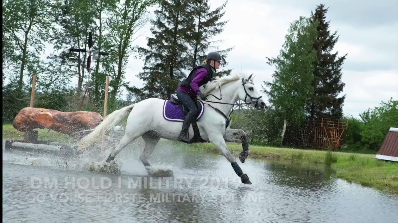Annika Horse Eventing Music Video pony E.T. Min Tid Med Hesteklewa Mary