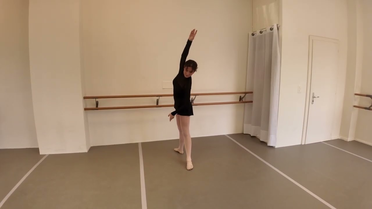 STATEMENT + BALLET - LONDON STUDION CENTRE - Célia Kuhn