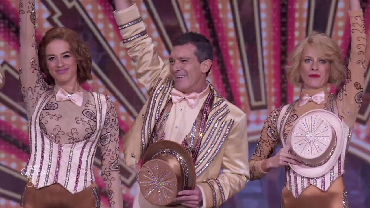Actuación de Antonio Banderas y A Chorus Line en los Goya 2020