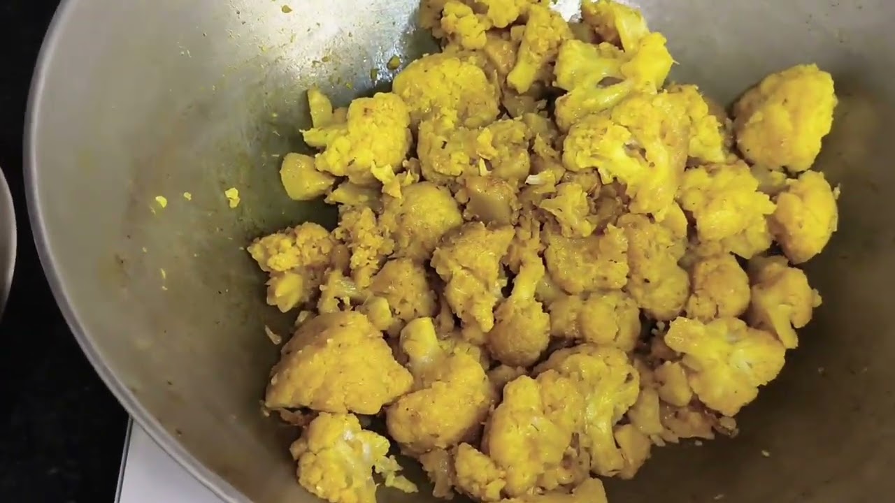 শীতের দুপুরে ডিম দিয়ে ফুলকপি আলুর তরকারি