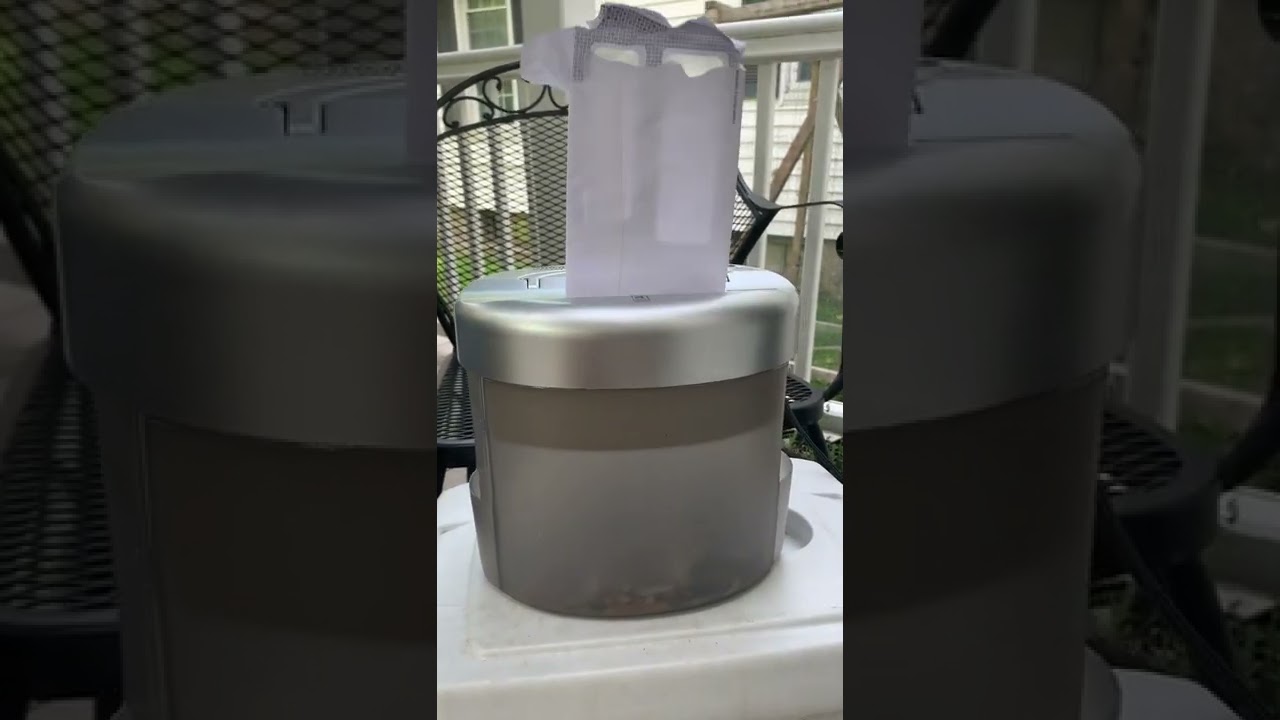 Shredding paper 📝 ASMR