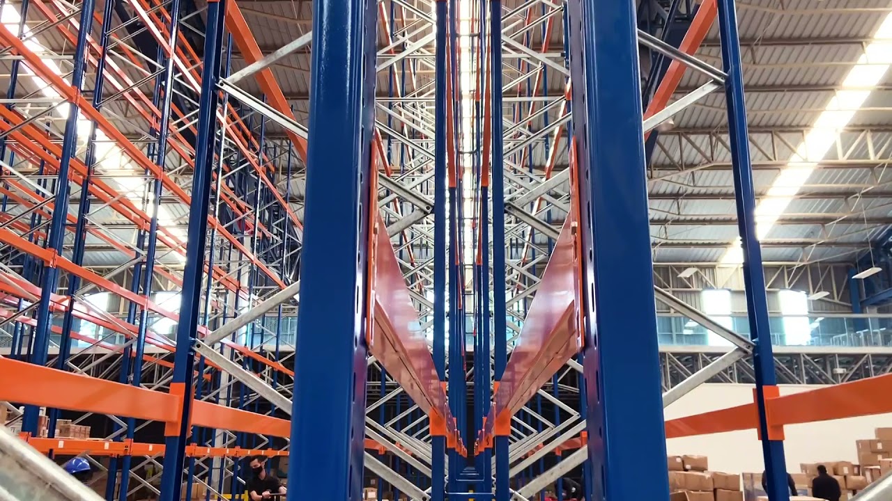 Rack Selectivo 3000 posiciones de almacenamiento.