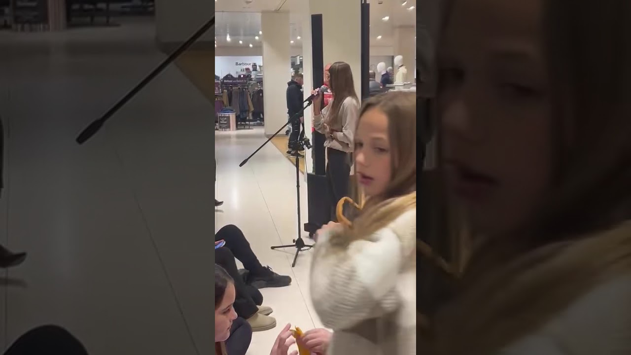 Performing at John Lewis bluewater🎤🎼 