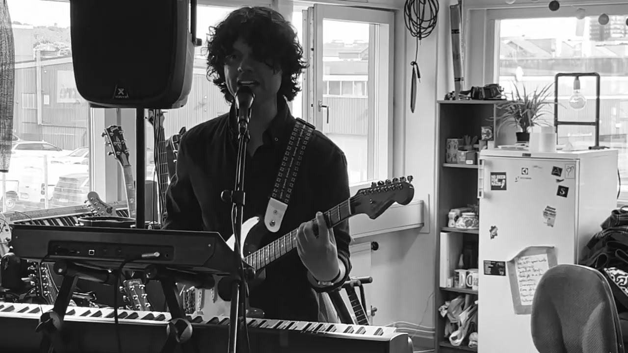 Timmikei – Live at Simmel's Den