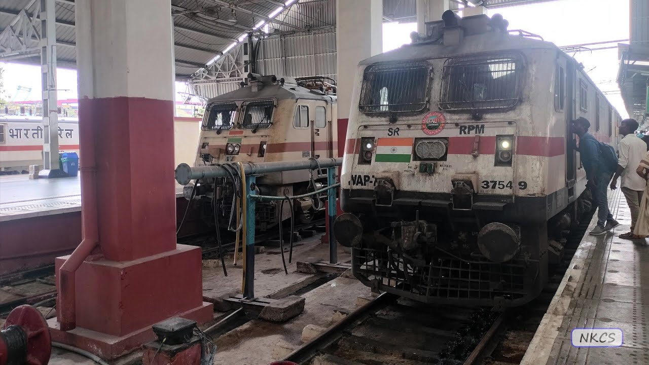 Bengaluru to Chennai Journey | 12608 KSR Bengaluru - Chennai Lalbagh Express #indianrailways