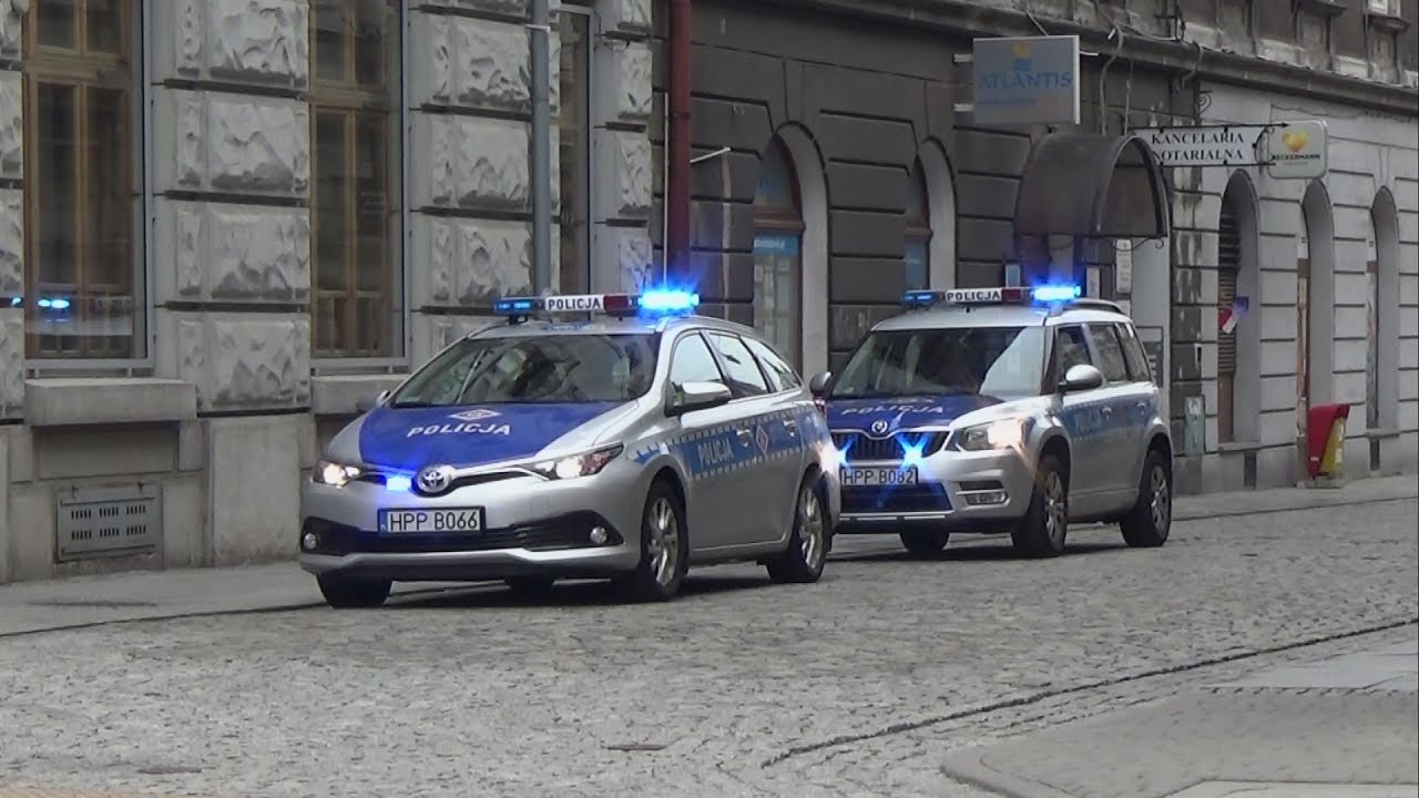 [Horn] Przejazdy alarmowe oznakowanych i nieoznakowanych radiowozów KMP Bielsko Biała