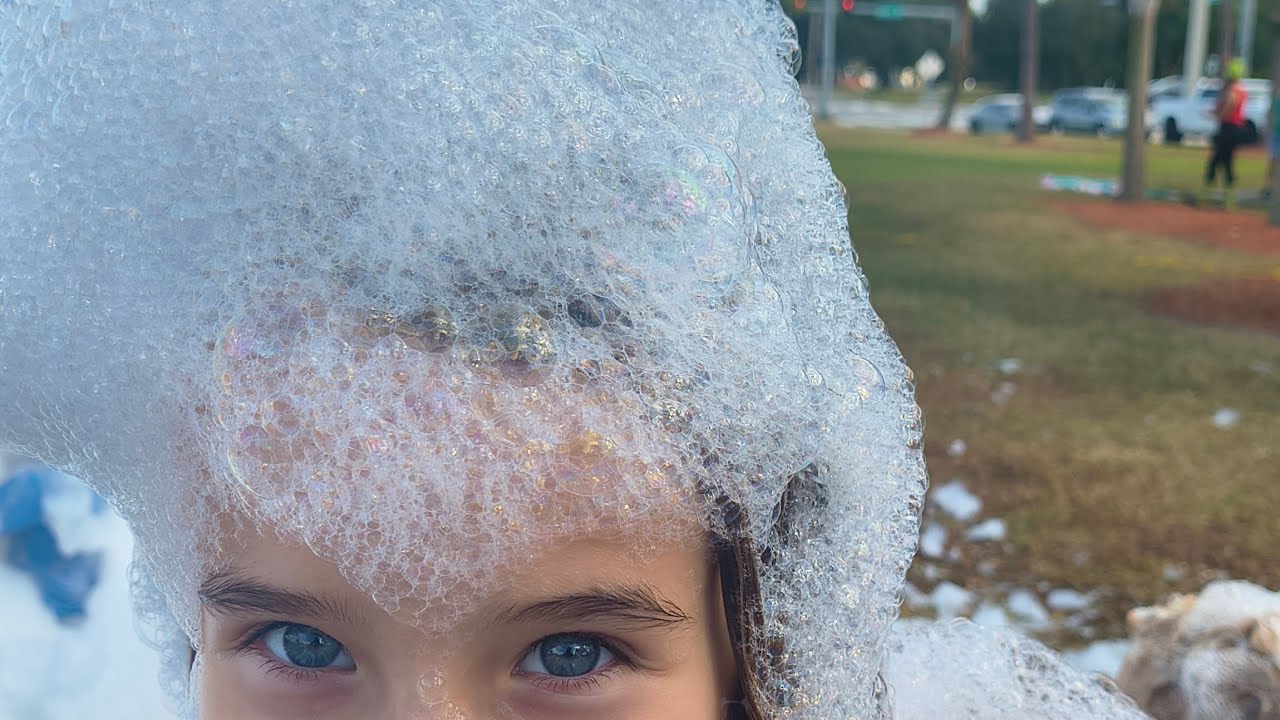 Playing in the foam! outdoor activities for kids!