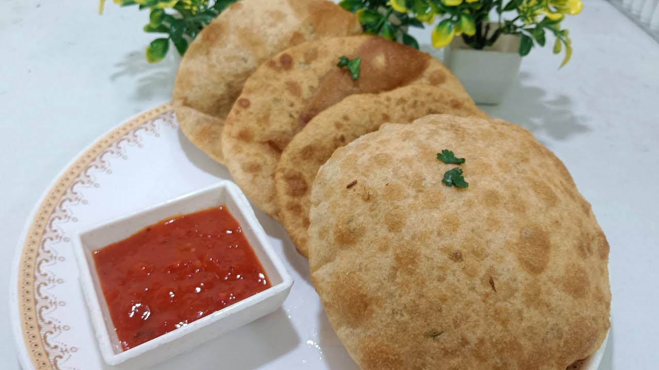 Aloo Ki Stuffed Kachori 😍 | Iftar special | Spicy Filling Wali Aloo Kachori | Daily Zaika - Ruby ✨