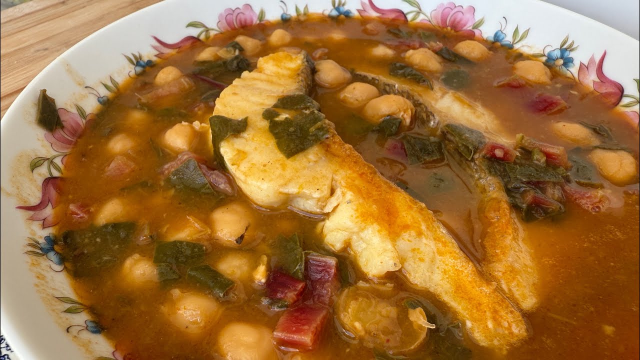 Potaje de garbanzos con acelgas y bacalao