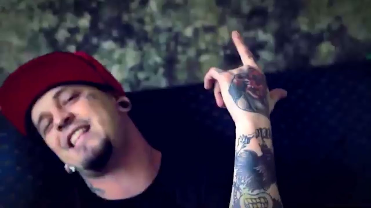 Lekhaina - À Prova de Guerra ( VIDEOCLIPE OFICIAL ) - 2013