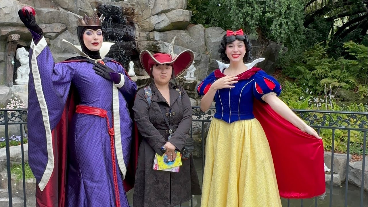 Happy 88th Anniversary Snow White and the Evil Queen 