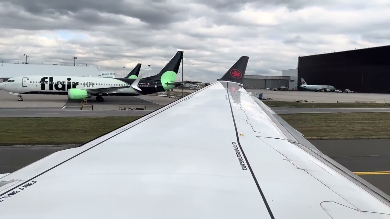 Air Canada flight AC610 takeoff from Toronto Pearson International Airport (YYZ) / YYZ-YHZ