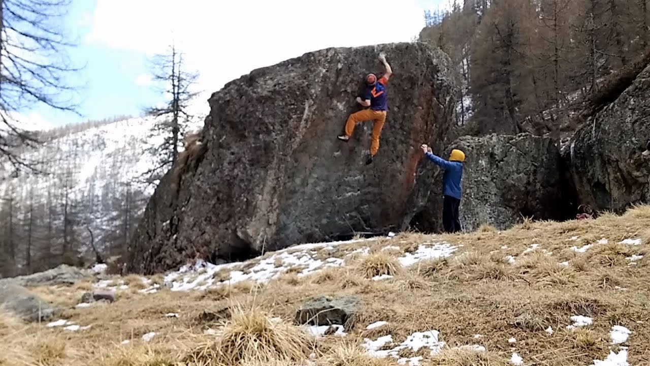 Manghen Boulder 1: collection