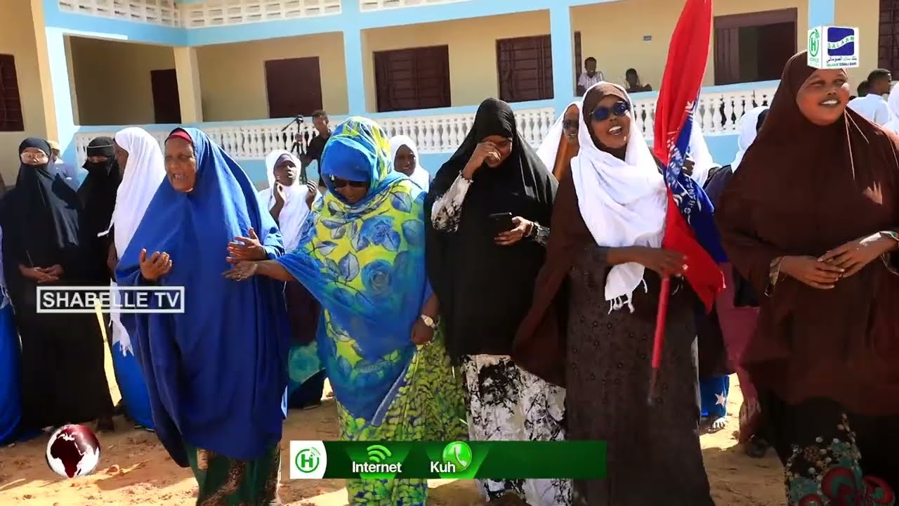 Guddoomiyaha Gobolka Banaadir oo xarigga ka jaray Dugsiga Gabdhaha Darmooley ee Degmada Heliwaa.