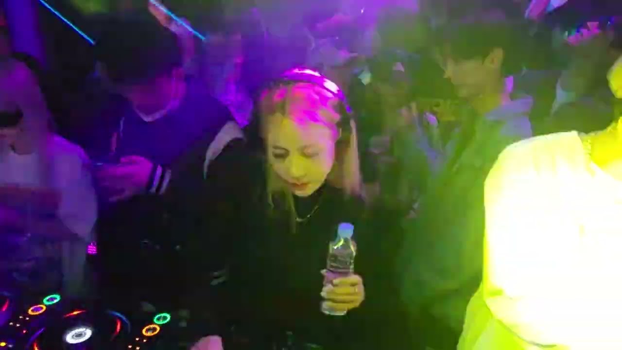 강남 클럽 잭리빈 금요일 오픈, DJ 예나(YENA) 라이브 무대