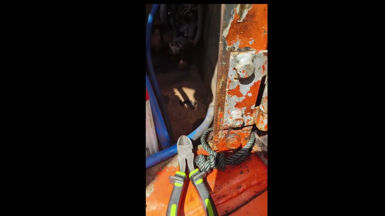 jika monitor hitachi zx110mf tidak nyala atau mati