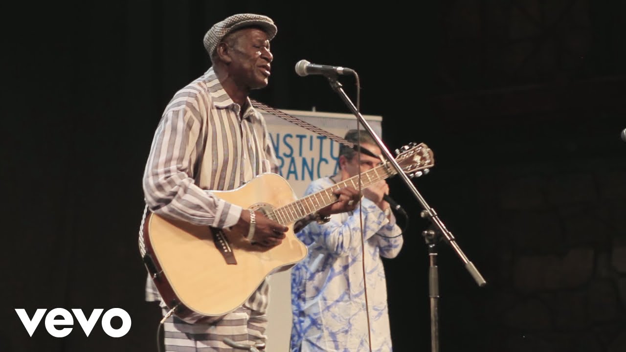 Boubacar Traoré - Bembalisso (Live à Bamako 2016)