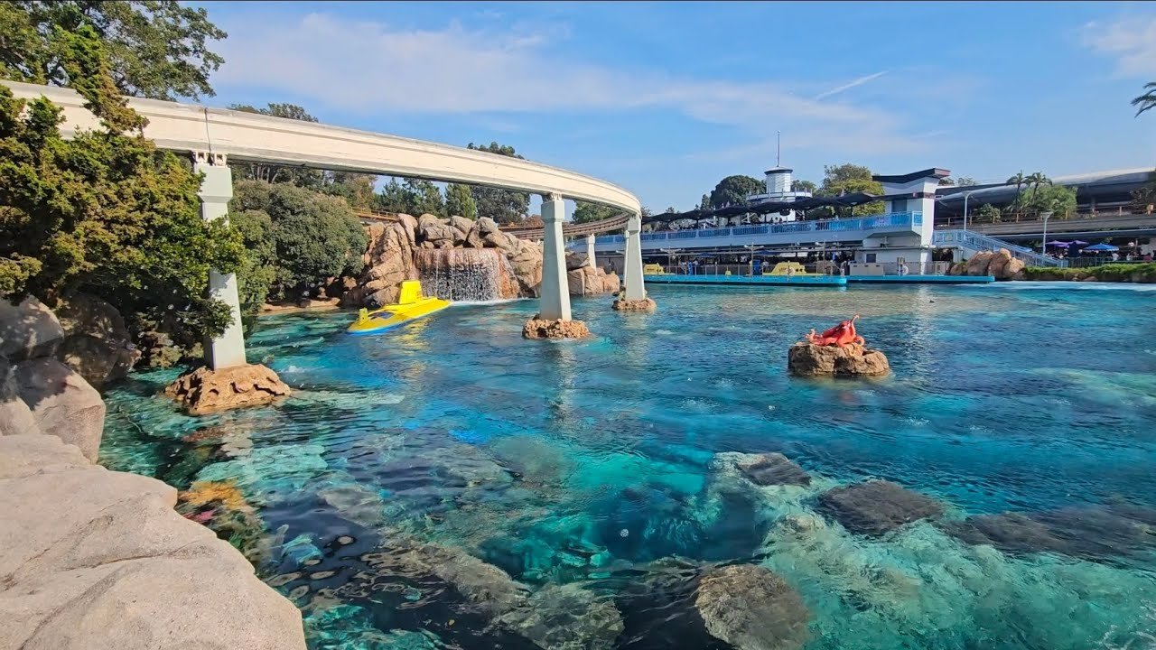 Disneyland: Finding Nemo Submarine Voyage