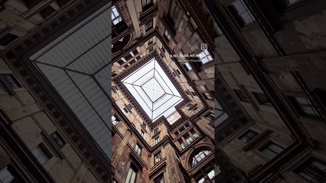 1800'l&uuml; yıllarda modern mimari ile yapılmış olan Galleria Sciarra #galleriasciarra #rome #italygram