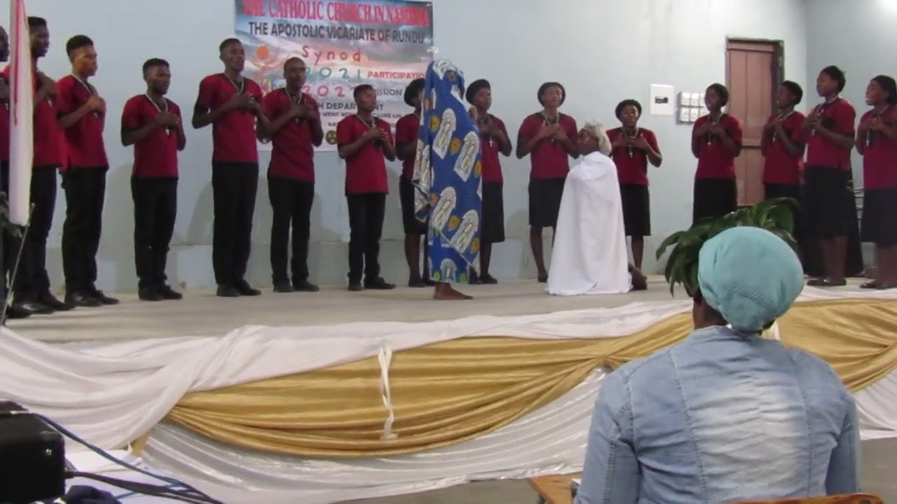 Bunya Mission Youth Choir Singing @ Katima (Holly Family Mission)