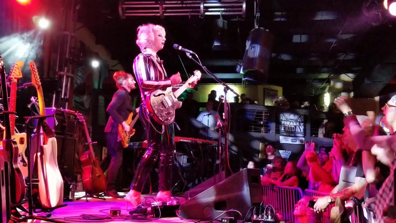 Samantha Fish show opening