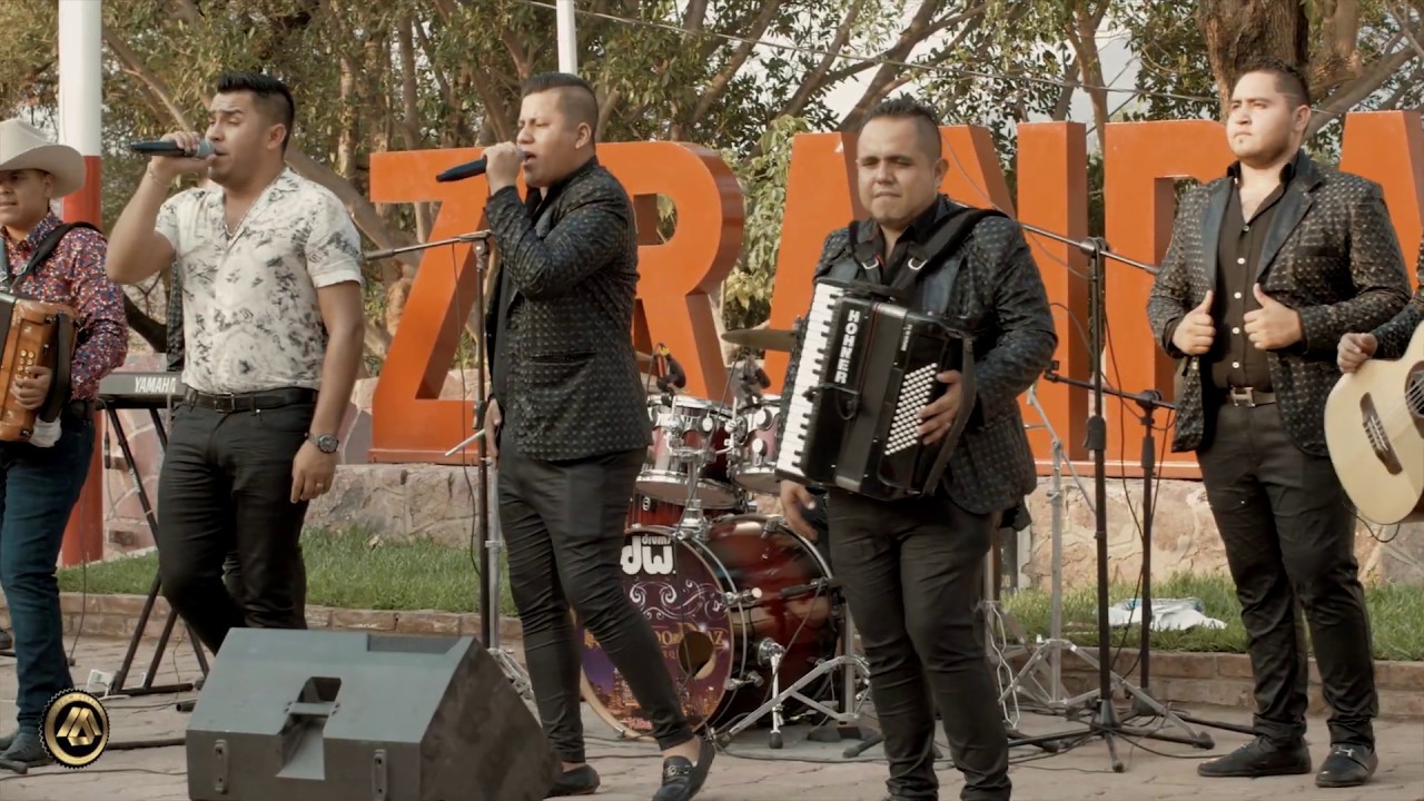 Los Dos De Tamaulipas Ft. Gerardo Diaz Y Su Gerarquia - En Toda La Chapa (Video Musical)