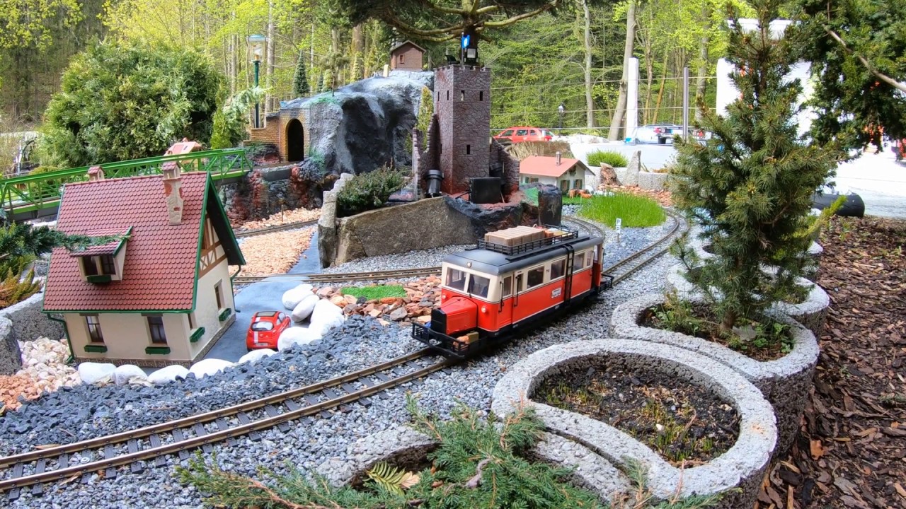 Baufortschritt Gartenbahn Fichtenexpress Teil 1 / Hotel Fichtenhäusel / Erzgebirge