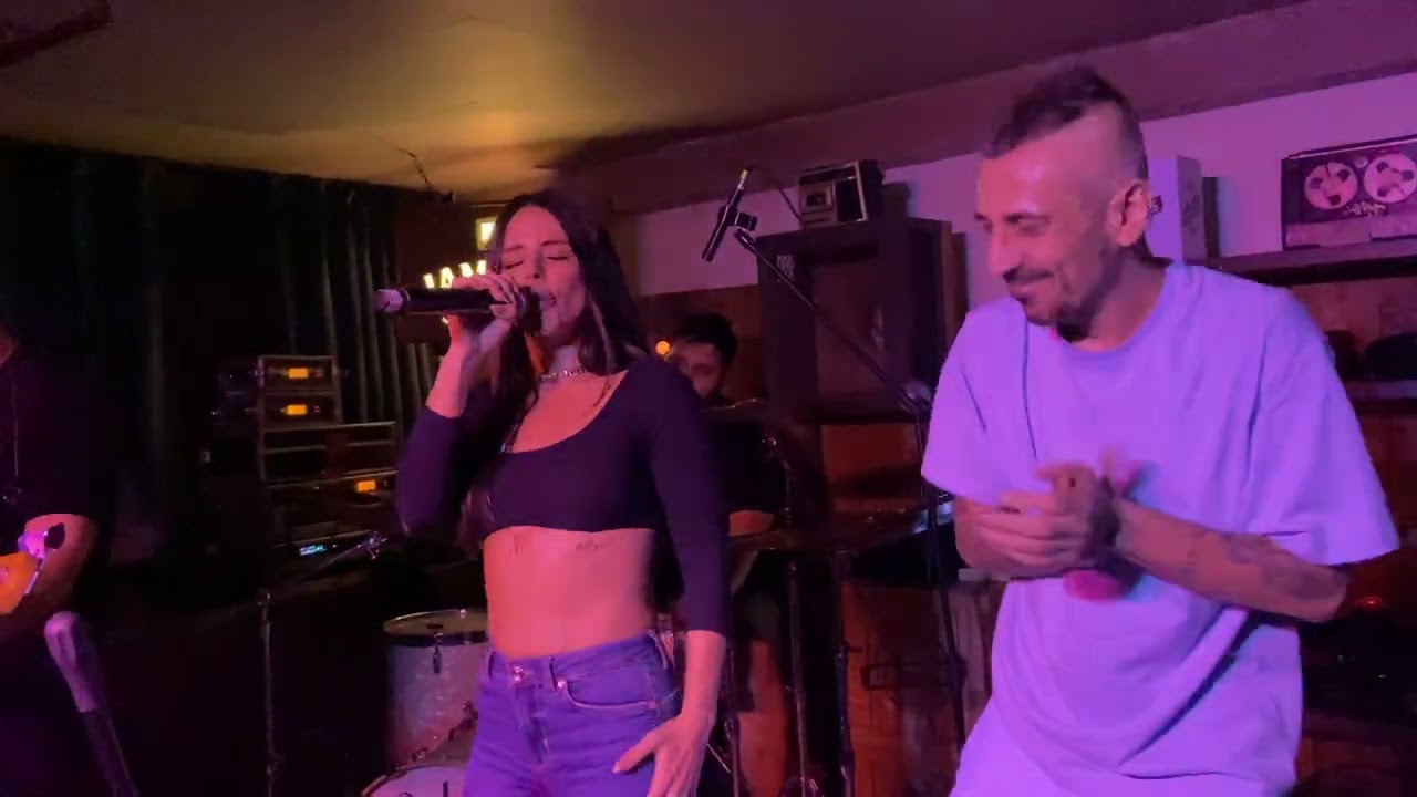 Onur Özdemir & Simge Sağın - Aşkın Olayım