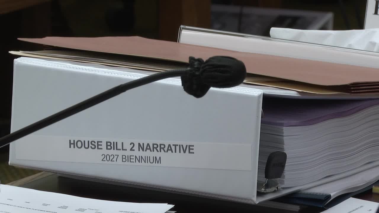 House committee advances main state budget bill, full debate next week
