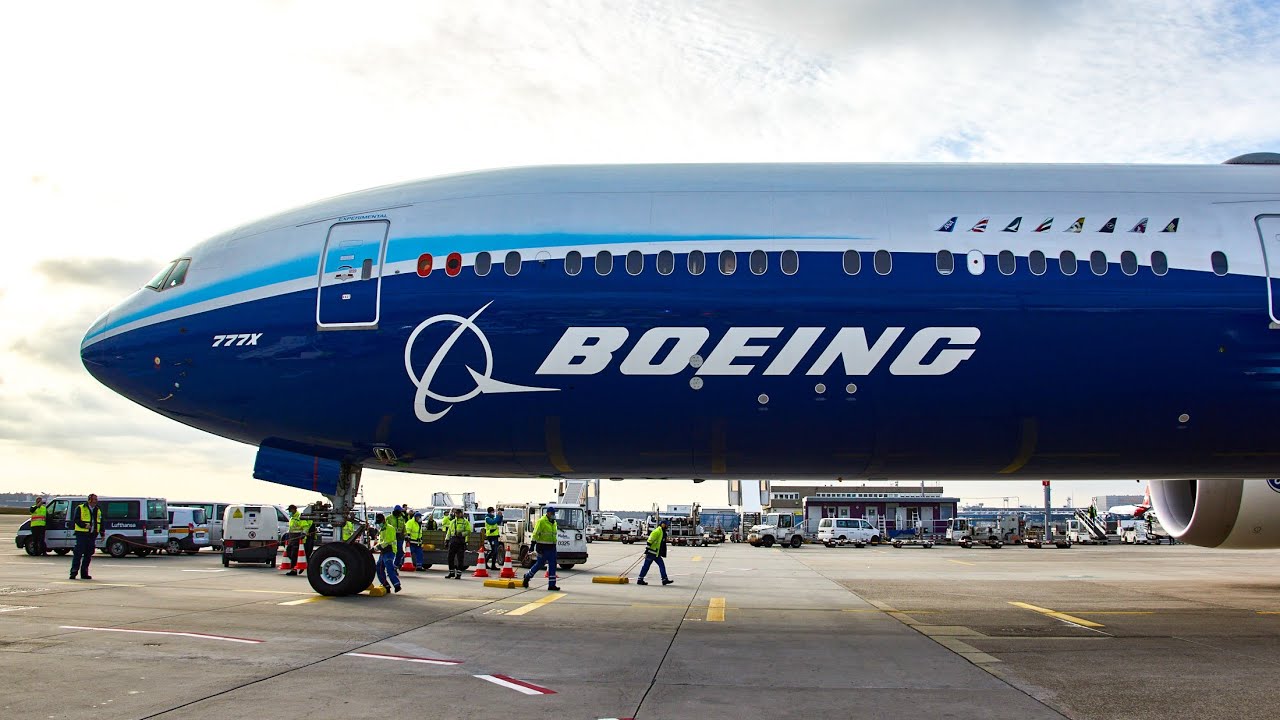 Boeing 777X arrived in Frankfurt