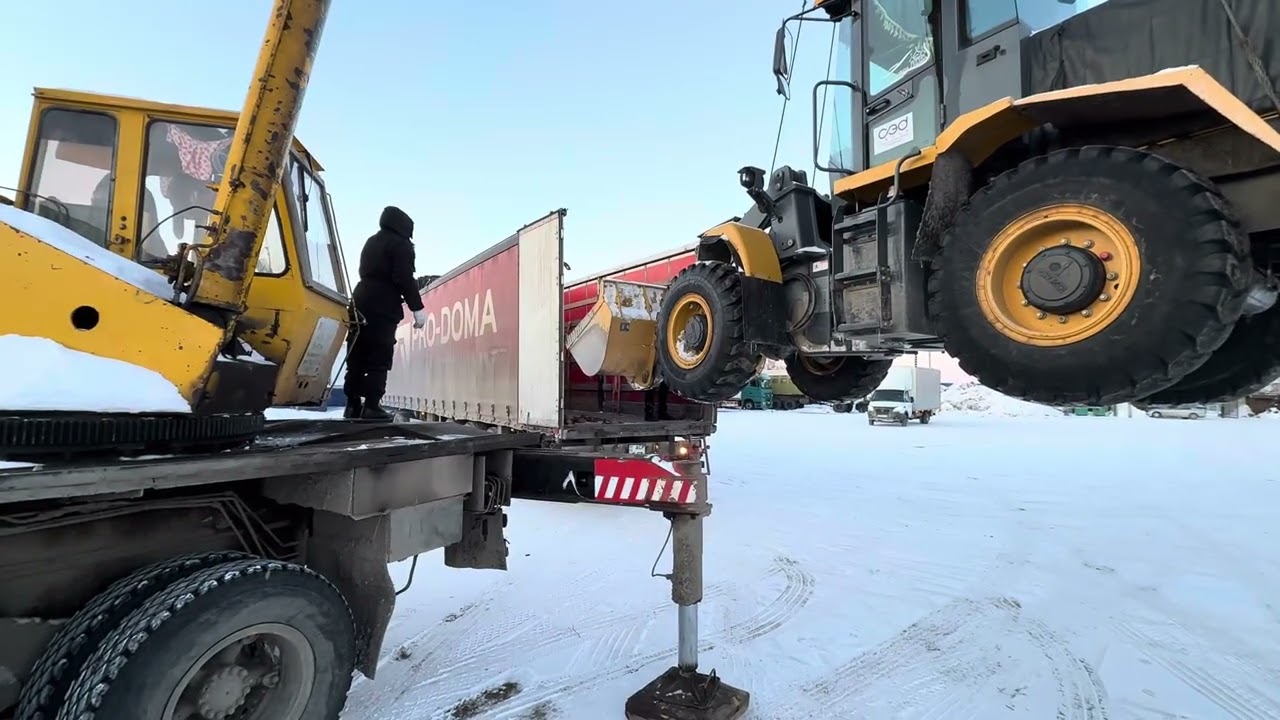 Грузим фронтальный погрузчик