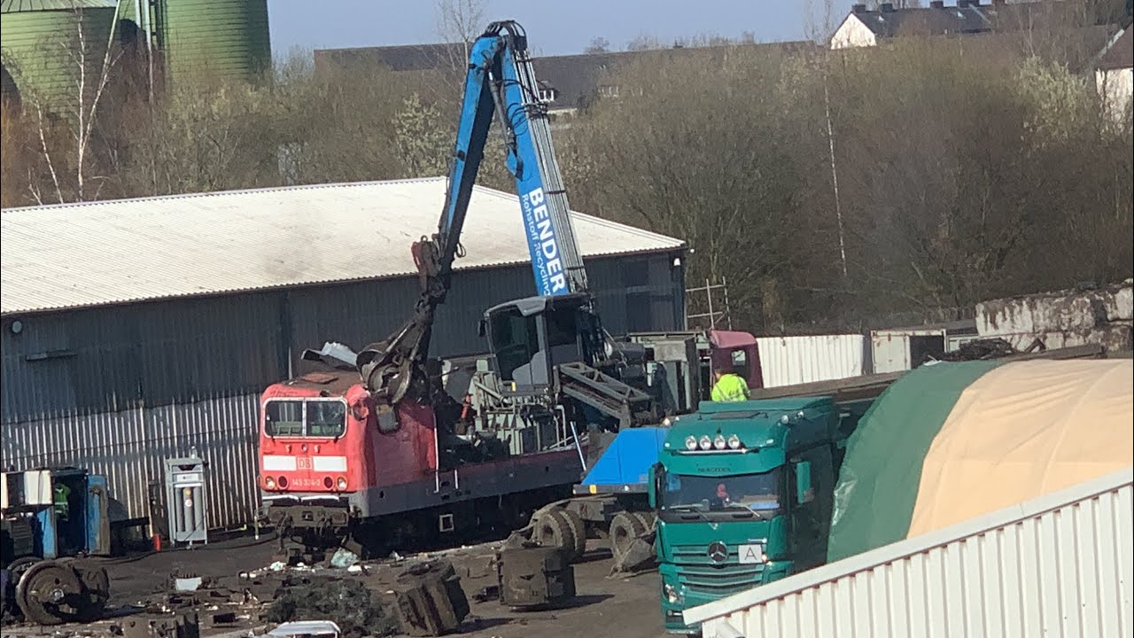 Lok wird verschrottet