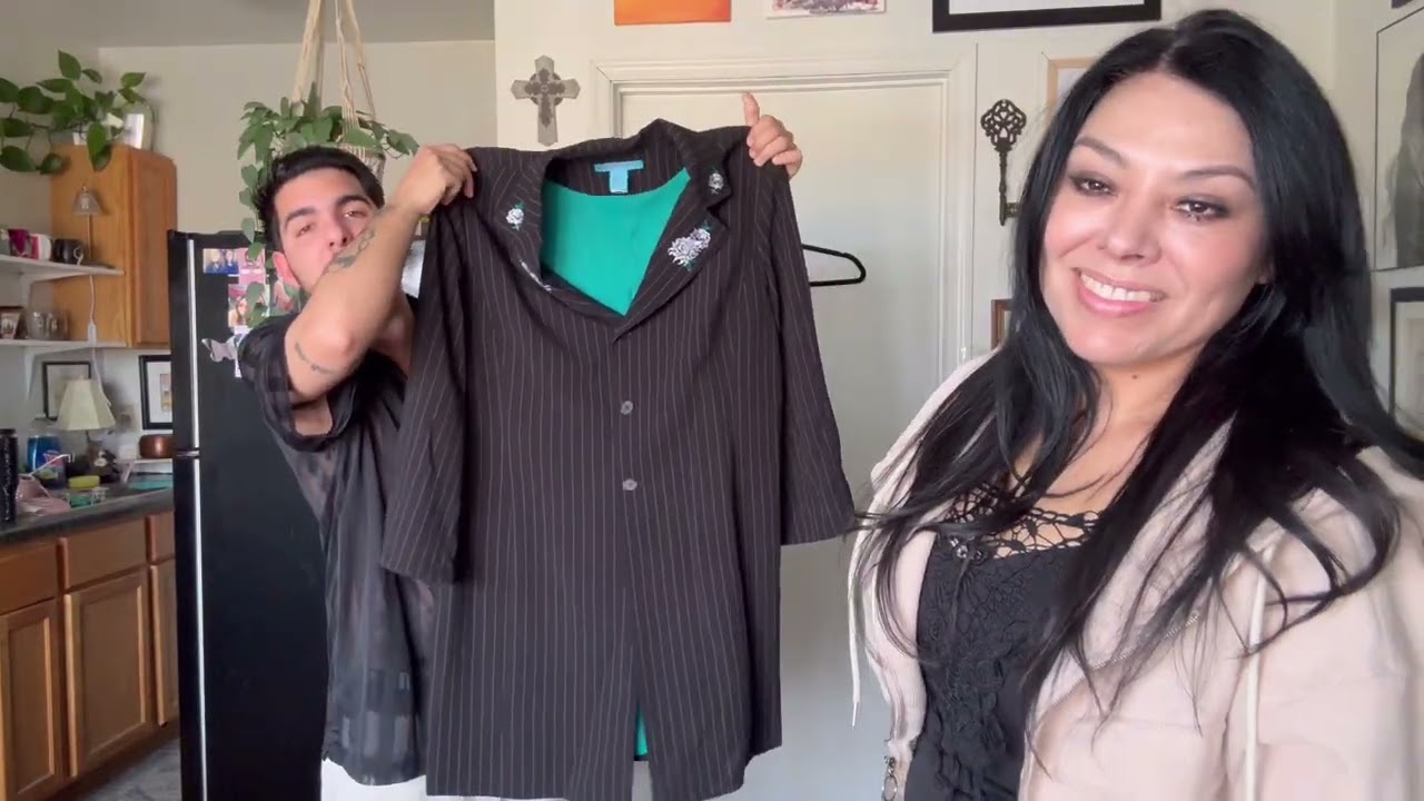 HOUL video !!! No se pierdan todas las piezas vintage que encontramos !!! $0.97 por pieza🛍️🔥