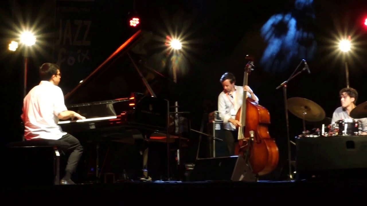 GUILHEM  FLOUZAT  TRIO  feat. Sam Harris+ Desmond White: 