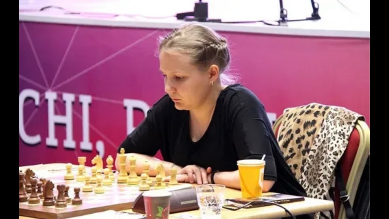 Каталон (Закрытая с-а, 6...с6) Гунина - Боднарук, Сочи 2021 (1-0)