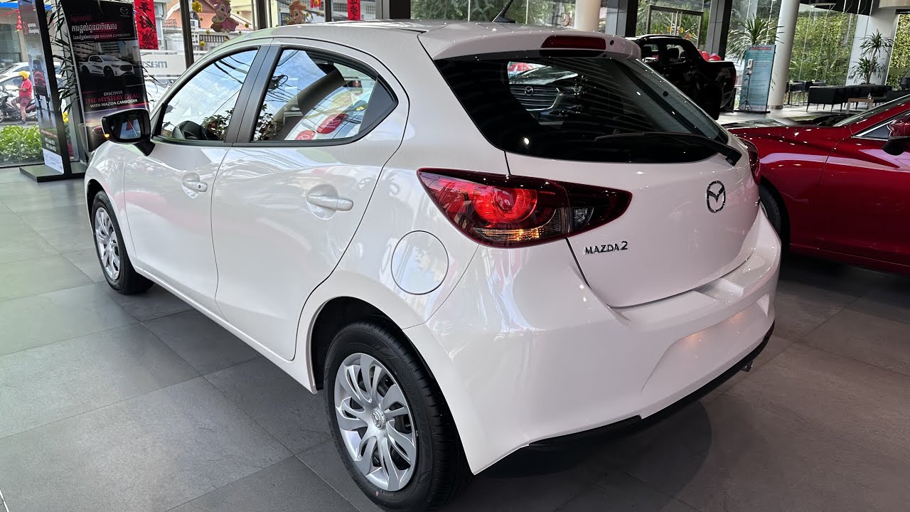 2023 Mazda 2 skyactive Hatchback White Color - Mini SUV 5 Seats | Exterior and Interior Walkaround