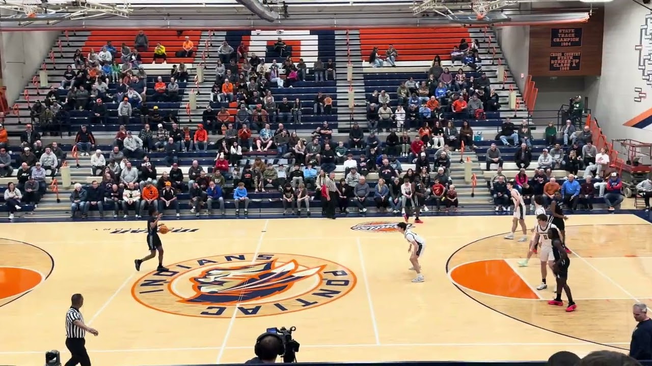 New Trier vs. Chicago Curie Varsity Basketball 2025 Pontiac Holiday Tournament (12-31-2025)
