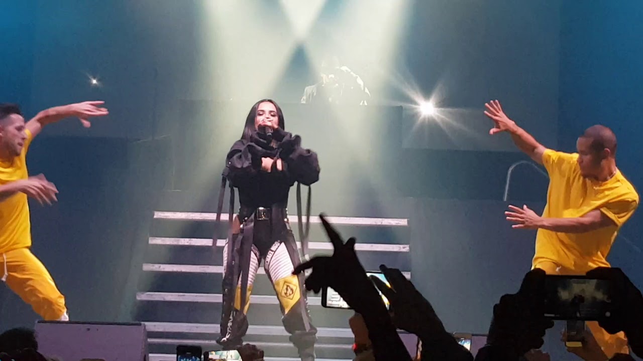 Opening concierto Becky G - Sala Razzmatazz (Barcelona) #yuBeckyG
