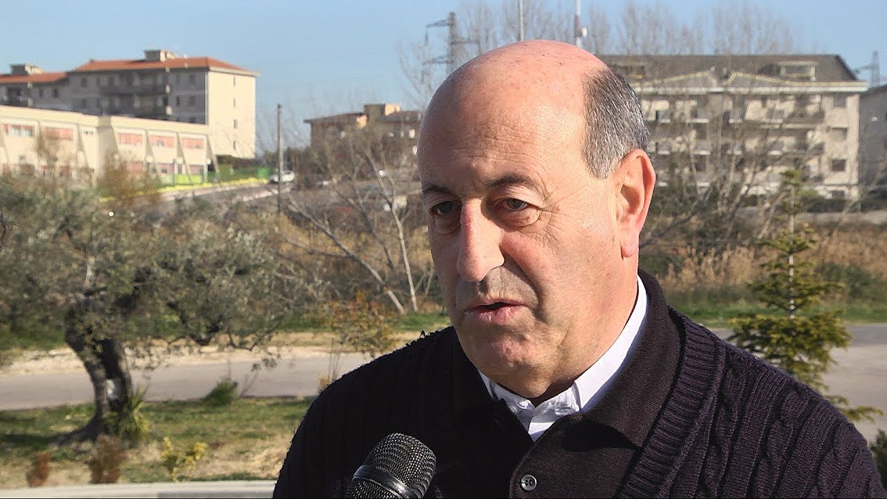 Il parroco: 