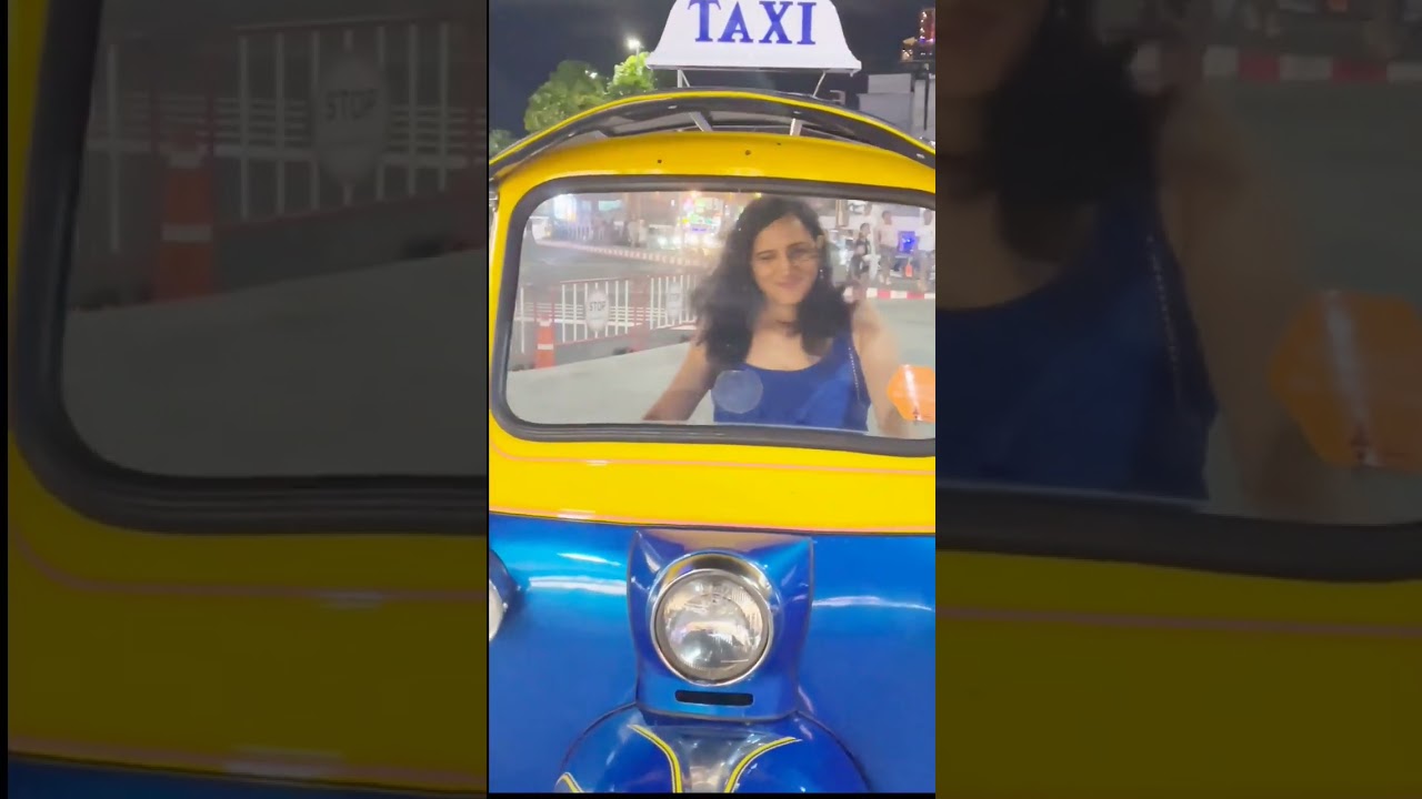 Girl Driving Auto Rickshaw - viral shorts #shorts #funny  #comedy #tuktuk