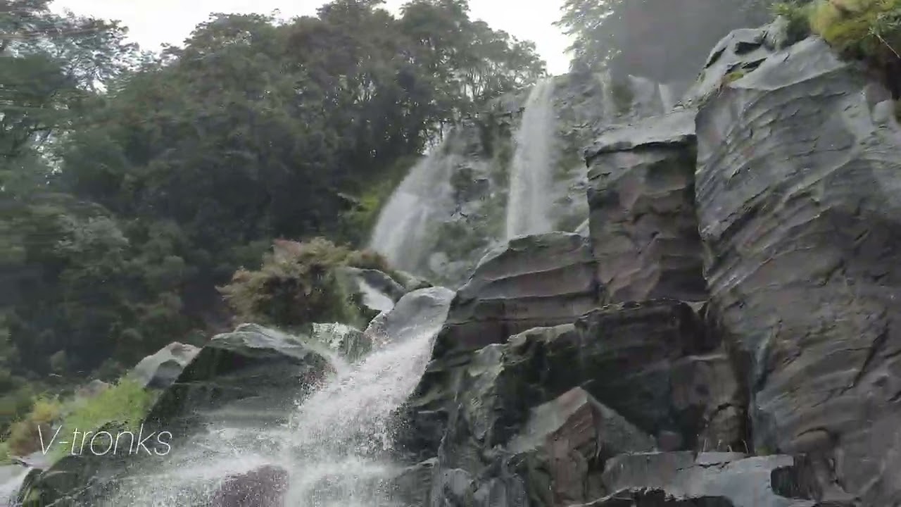 Salto la Niña encantada / Liquiñe / Avata 2