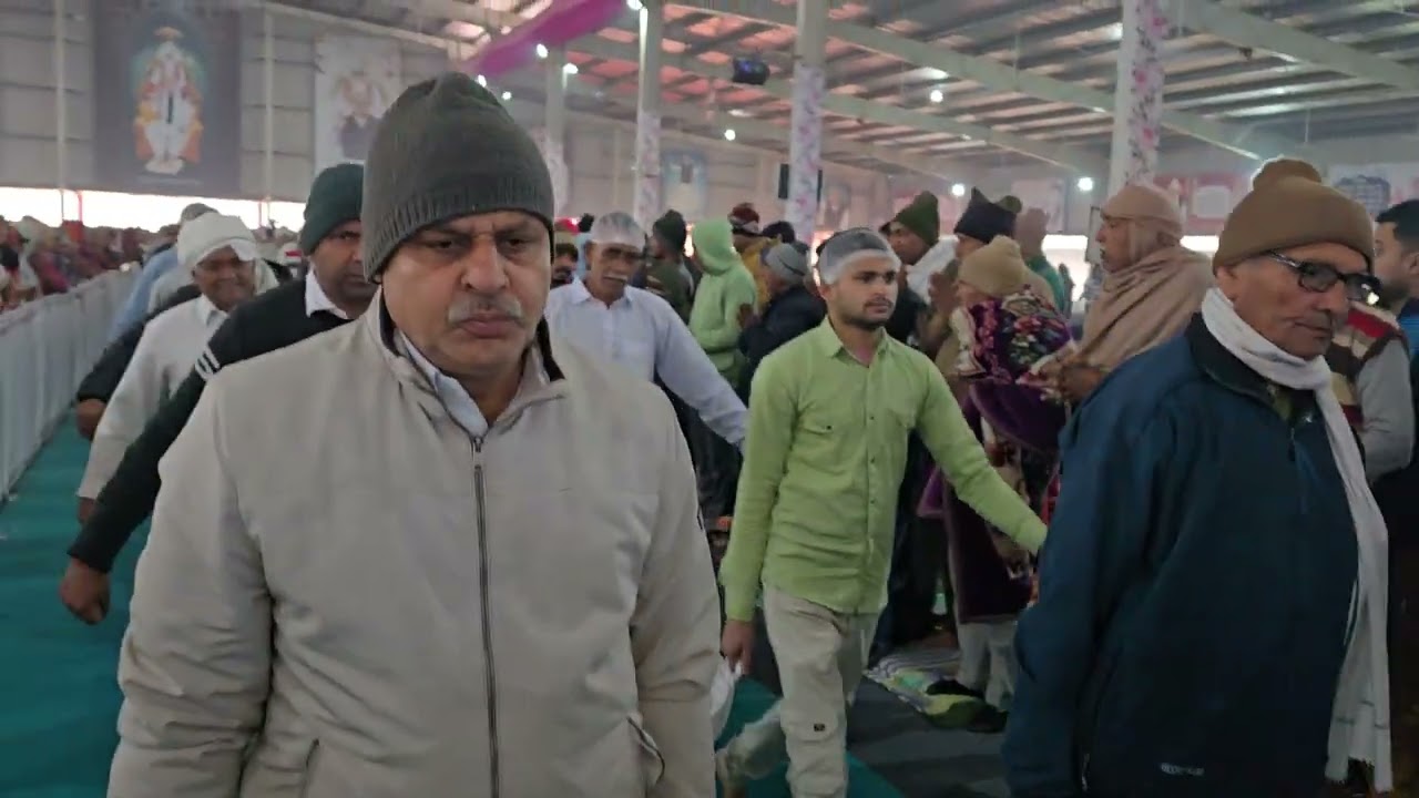 आया है बनजारा केशो आया है