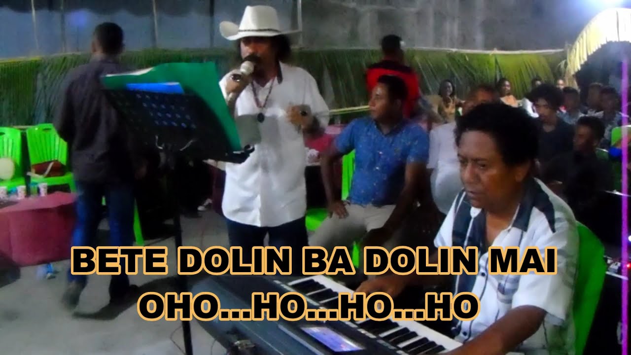 Lagu Tebe BETE DAKA LAMIN pada sebuah pesta bersama USTINOV DAMALEDO