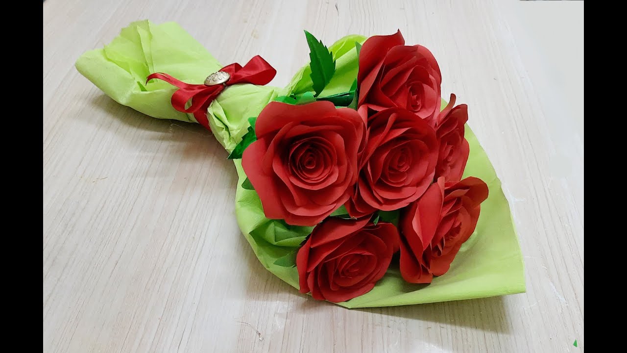 باقة من الزهور - الصف الخامس A bouquet of flowers طريقة عمل الورد من الورق الملون