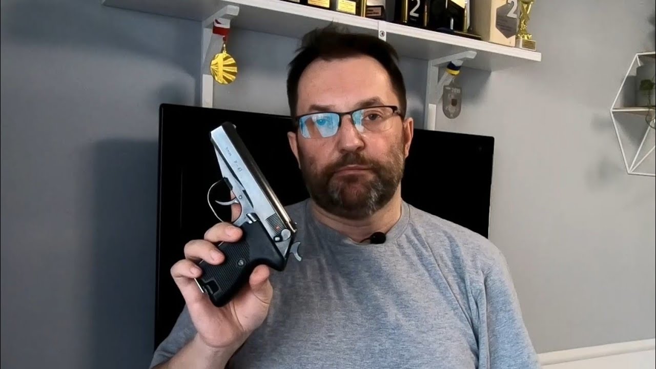 Podstawy obsługi broni dla początkujących - pistolet z kurkiem zewnętrzym i stałą lufą P-83 WANAD