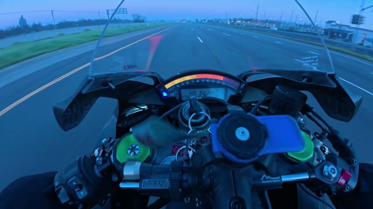 Kawasaki ZX10R + Empty Freeway + Chase Atlantic 
