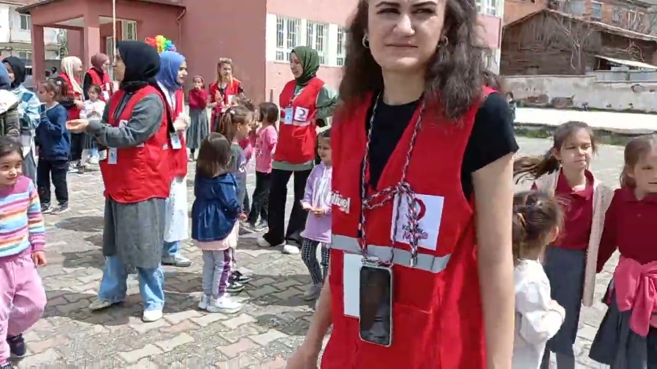 KIZILAY sosyal sorumluluk eğlence etkinliği