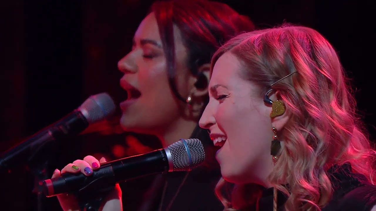 Hozier Performs 